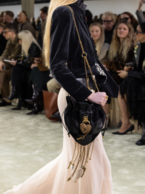 Look 4